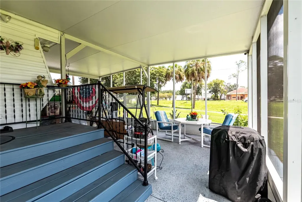 6132 Harriet Street Zephyrhills FL 33542