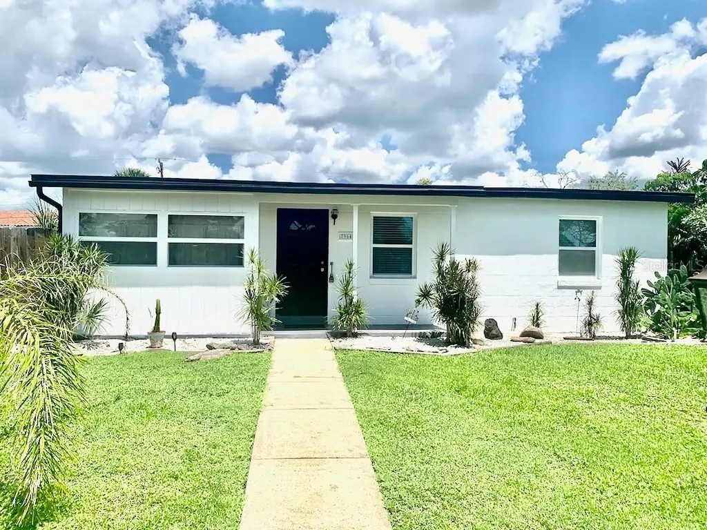 7964 Hyde Park Avenue North Port FL 34287