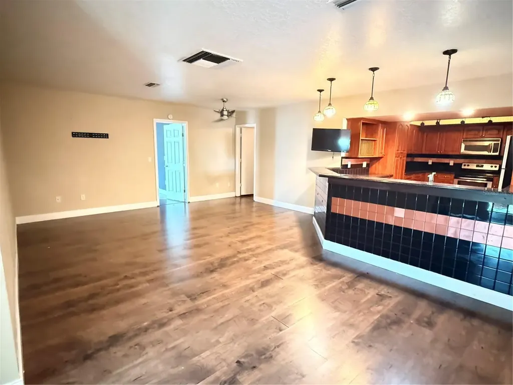 6232 Madison Street New Port Richey FL 34652
