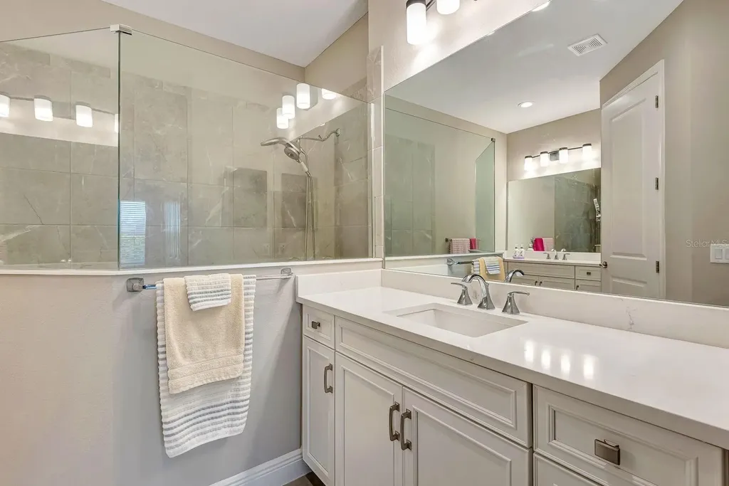 4842 Willow Bend Avenue Parrish FL 34219