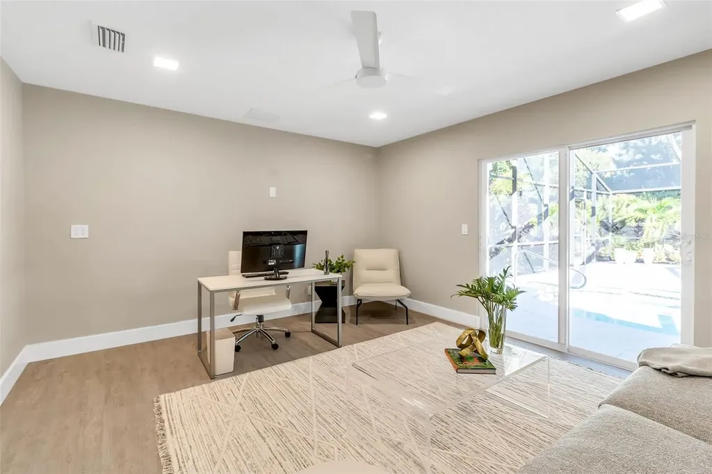 1621 Pine Bay Drive Sarasota FL 34231
