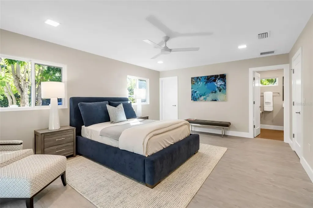 1621 Pine Bay Drive Sarasota FL 34231
