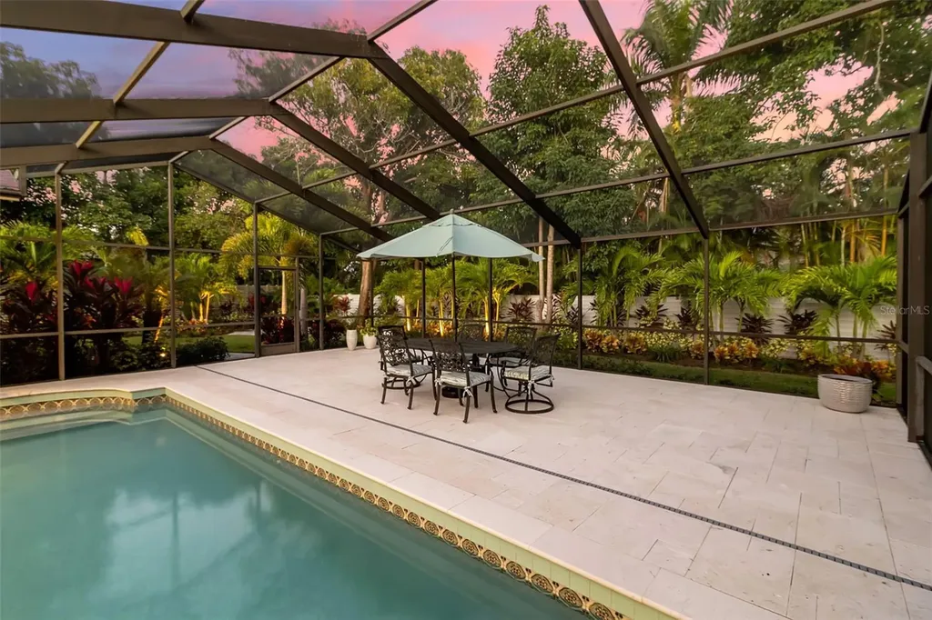 1621 Pine Bay Drive Sarasota FL 34231