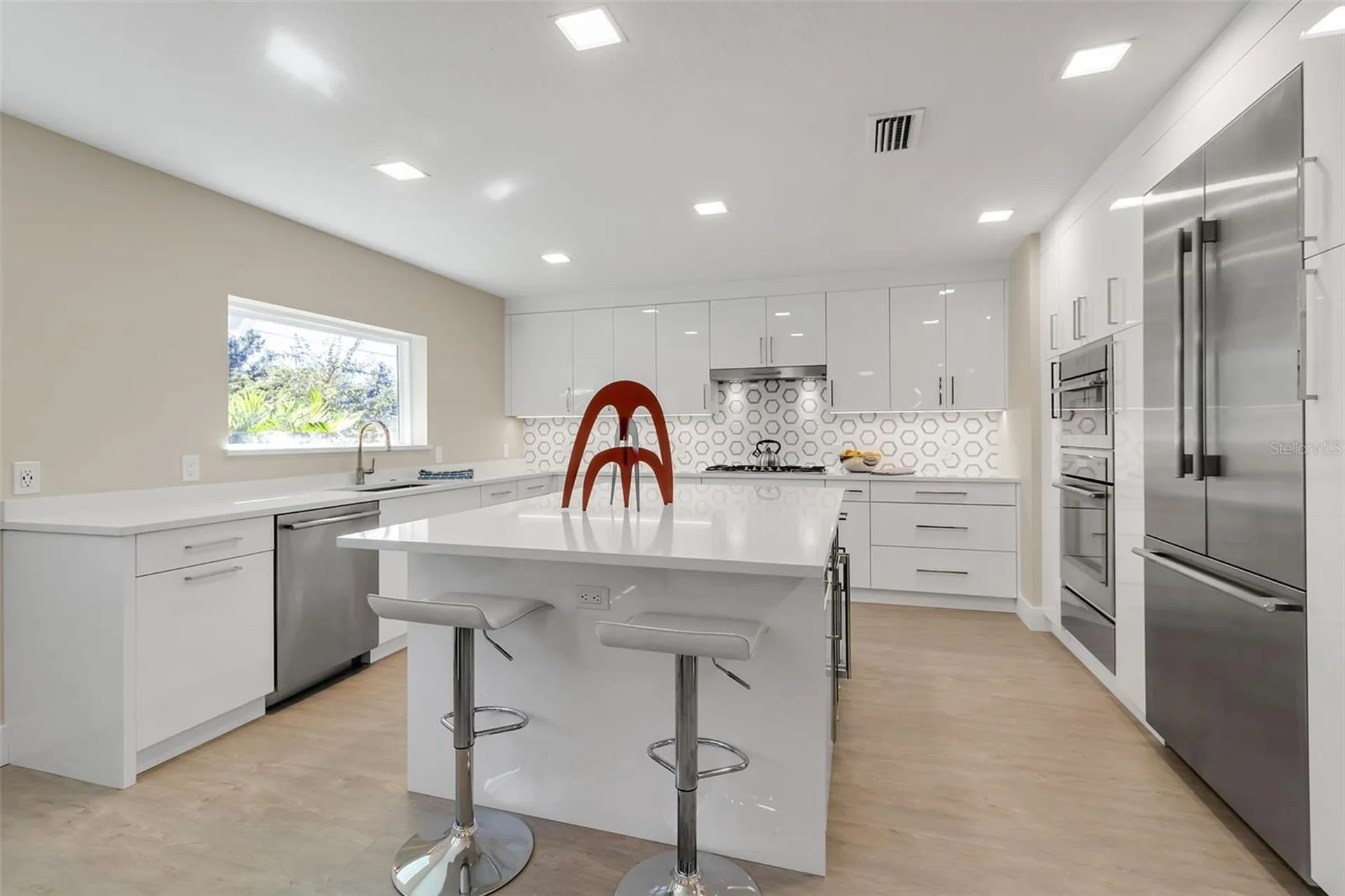1621 Pine Bay Drive Sarasota FL 34231