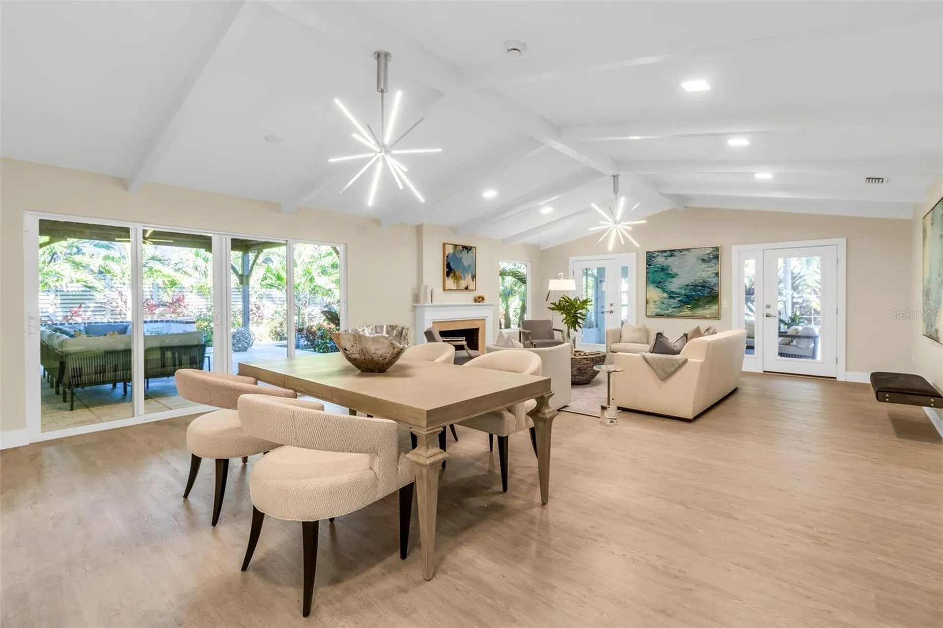 1621 Pine Bay Drive Sarasota FL 34231