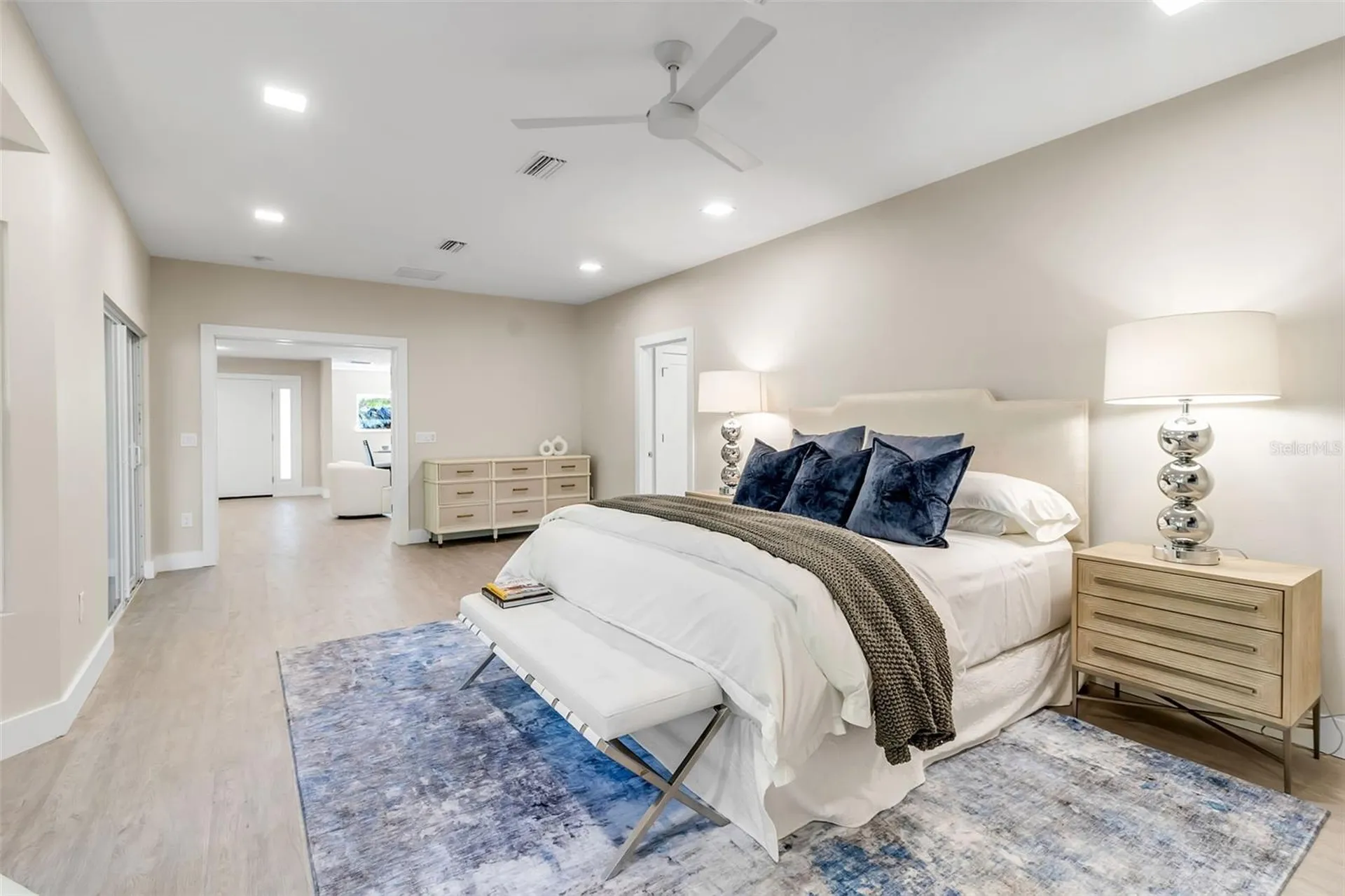 1621 Pine Bay Drive Sarasota FL 34231