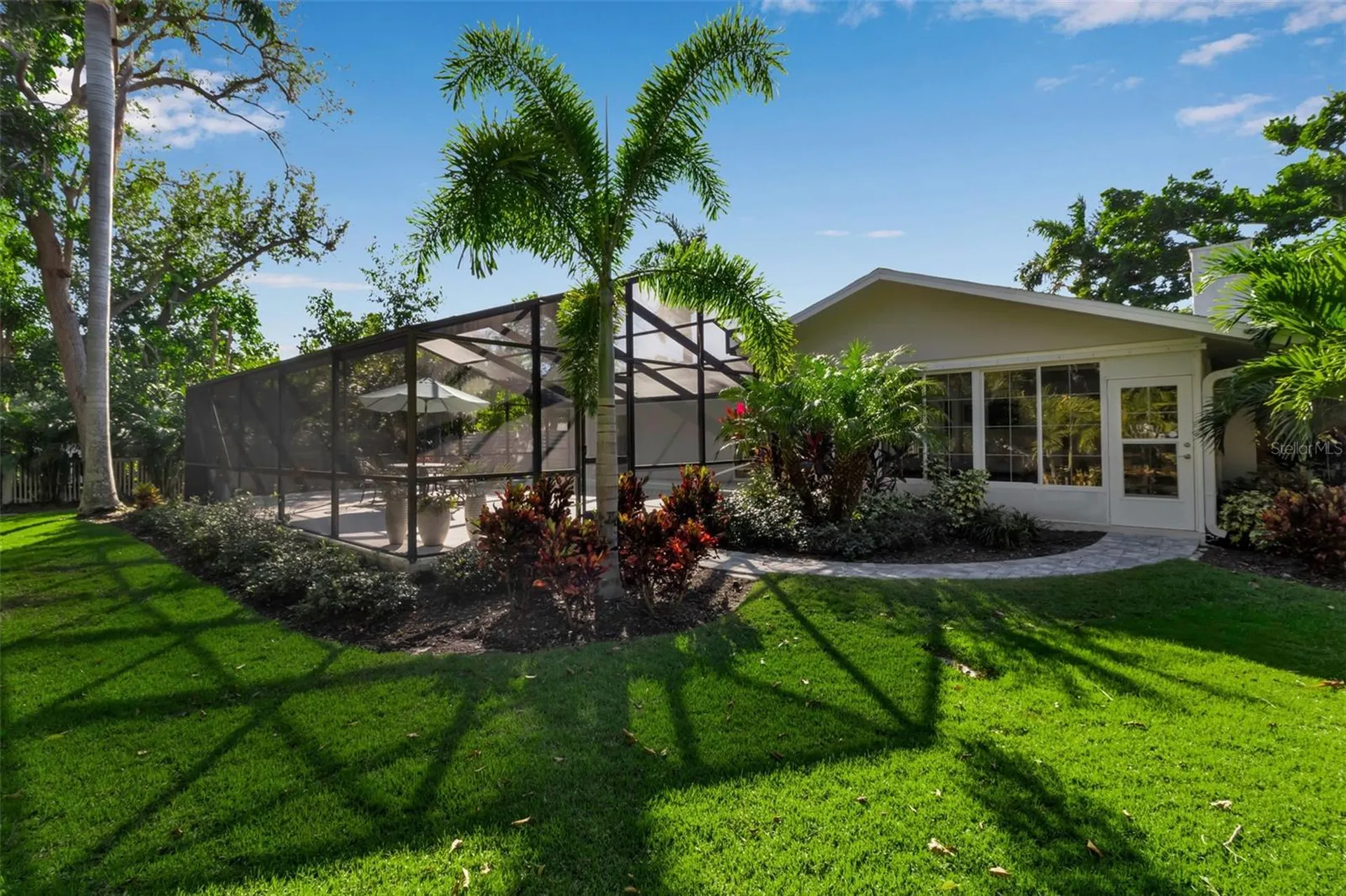 1621 Pine Bay Drive Sarasota FL 34231