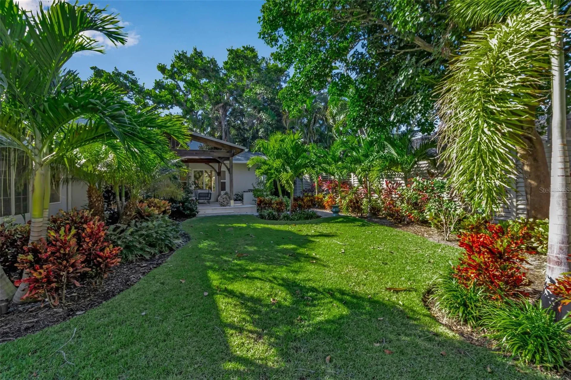 1621 Pine Bay Drive Sarasota FL 34231