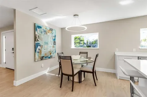 1621 Pine Bay Drive Sarasota FL 34231