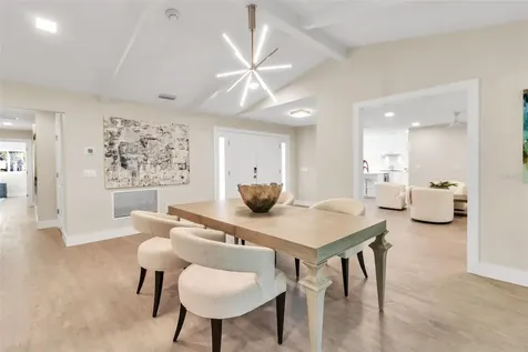 1621 Pine Bay Drive Sarasota FL 34231