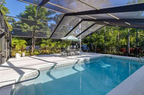1621 Pine Bay Drive Sarasota FL 34231