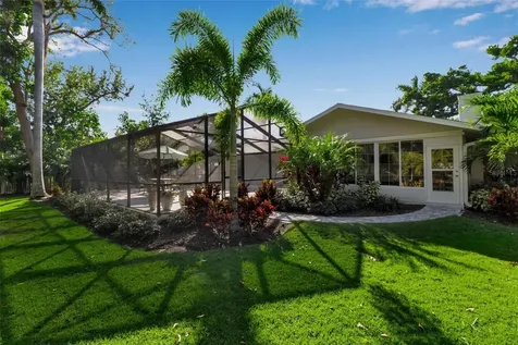 1621 Pine Bay Drive Sarasota FL 34231