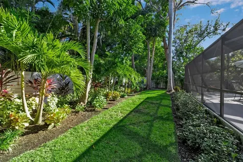 1621 Pine Bay Drive Sarasota FL 34231