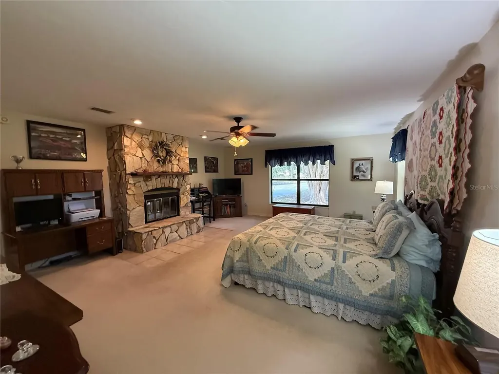 9901 SW 67th Terrace Ocala FL 34476