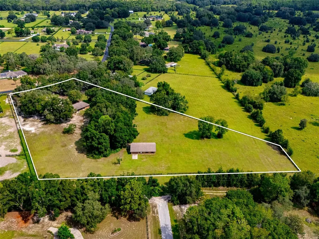 9901 SW 67th Terrace Ocala FL 34476