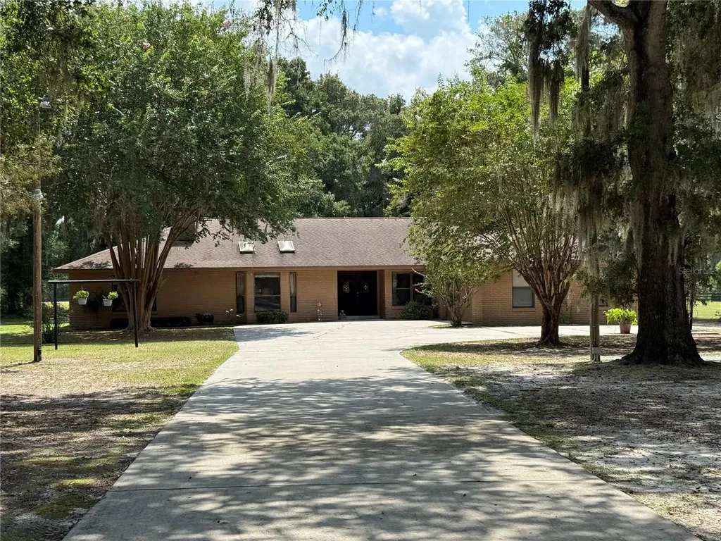9901 SW 67th Terrace Ocala FL 34476