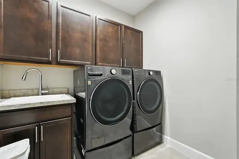 553 Hang Loose Way Daytona Beach FL 32124