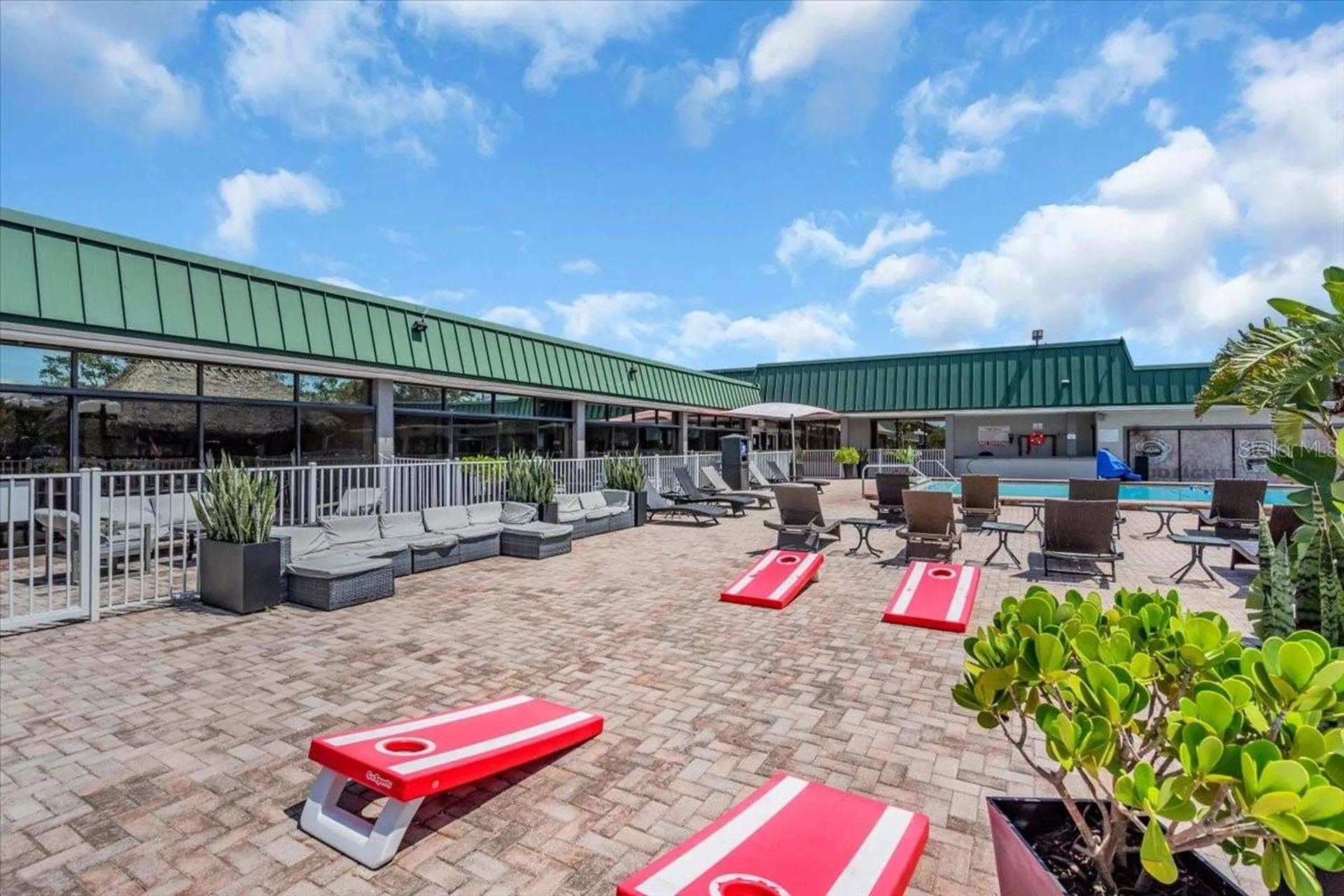 7150 N Tamiami Trail Sarasota FL 34243