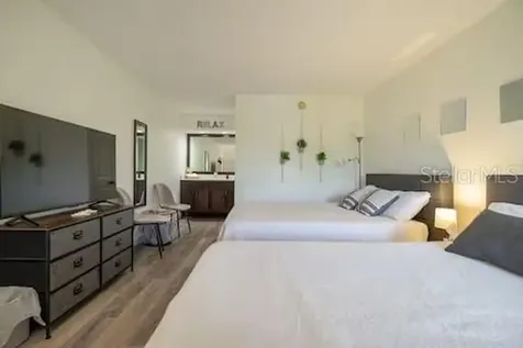 7150 N Tamiami Trail Sarasota FL 34243