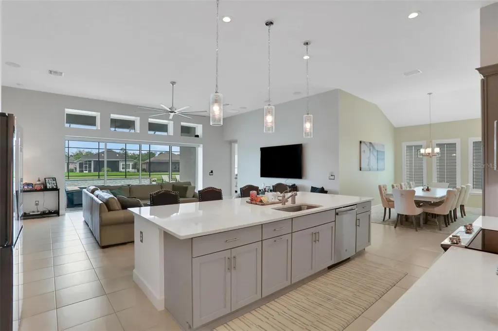 402 Aquamarine Way Daytona Beach FL 32124