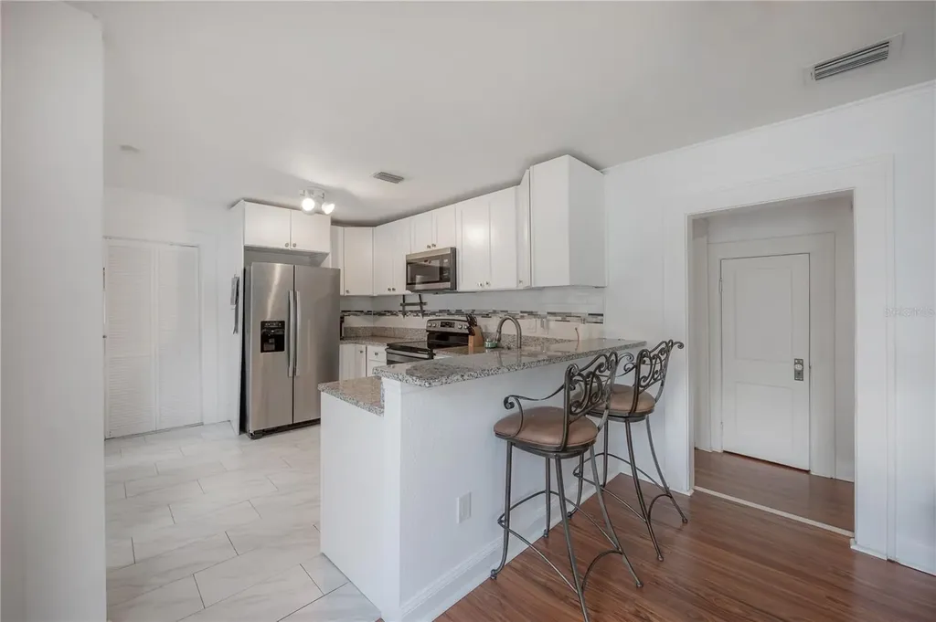 207 W Hiawatha Street Tampa FL 33604
