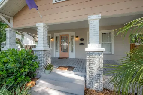 207 W Hiawatha Street Tampa FL 33604