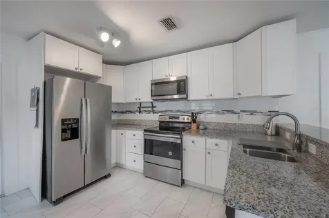207 W Hiawatha Street Tampa FL 33604
