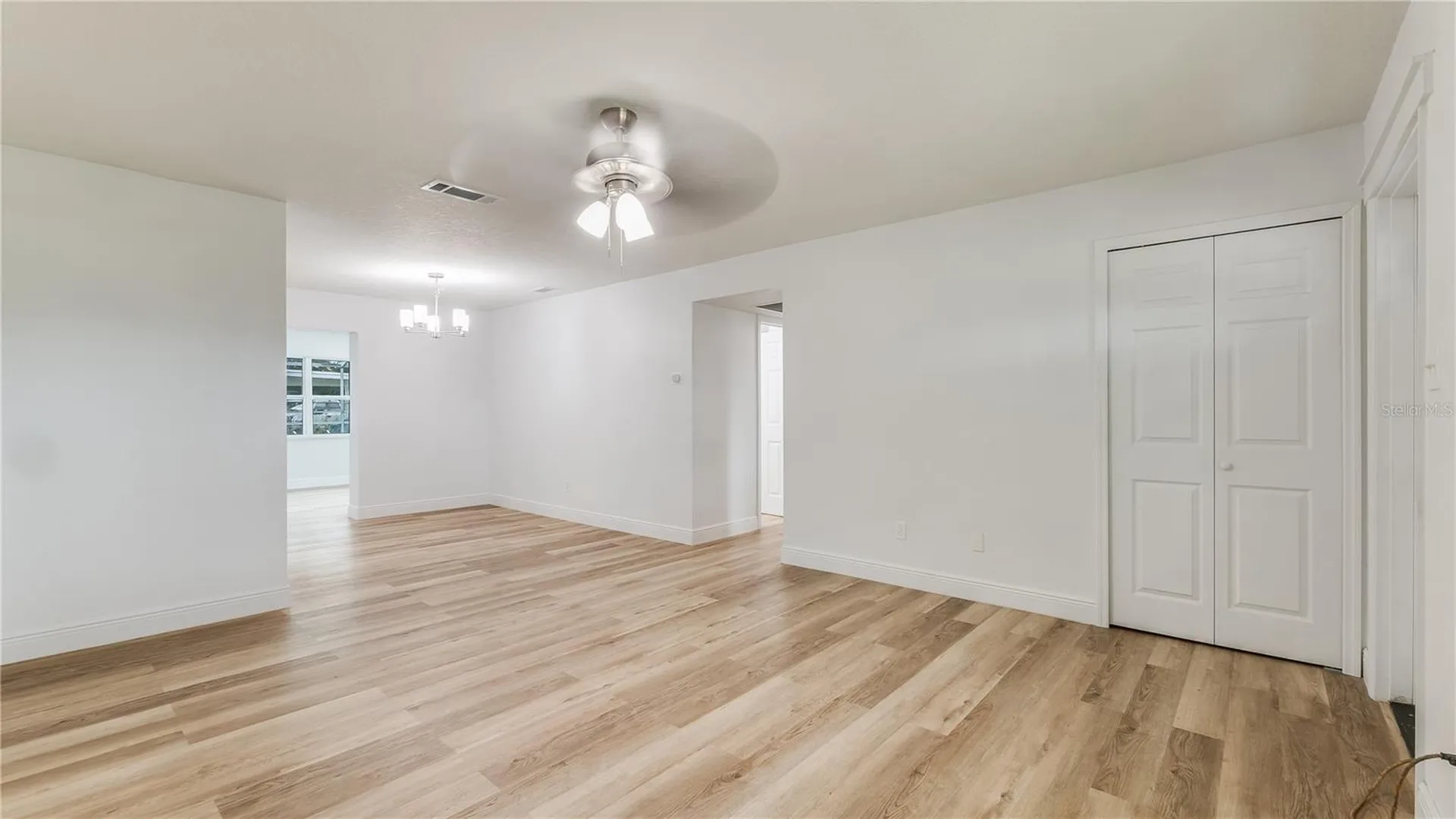 4294 Nimons Street Orlando FL 32811