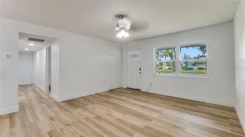 4294 Nimons Street Orlando FL 32811