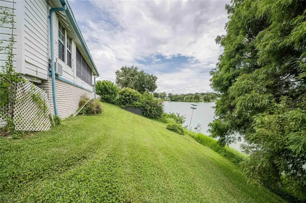 2055 S Floral Avenue Bartow FL 33830