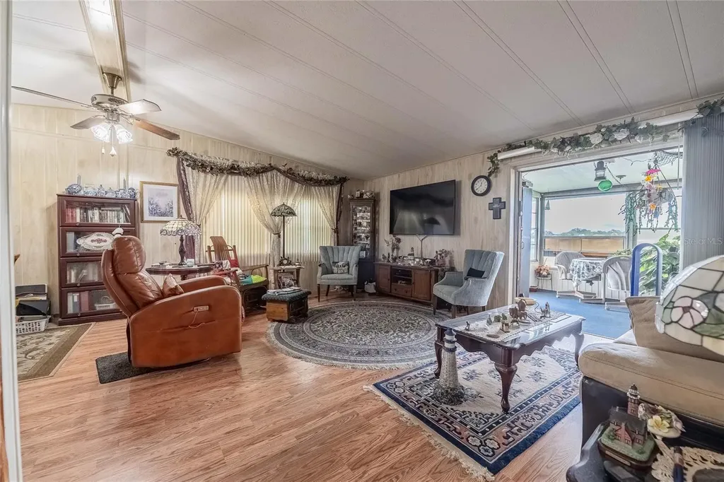 2055 S Floral Avenue Bartow FL 33830
