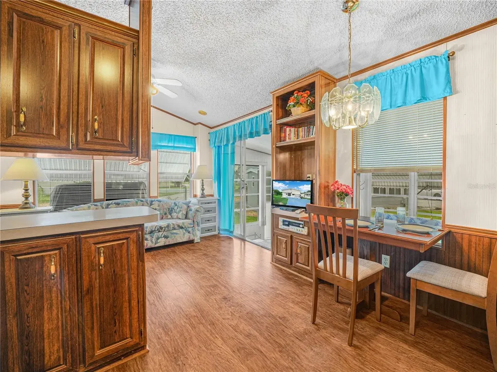 21 Saddlebag Trail S Lake Wales FL 33898