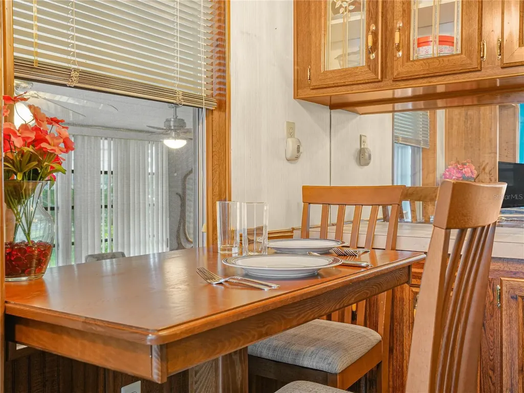 21 Saddlebag Trail S Lake Wales FL 33898