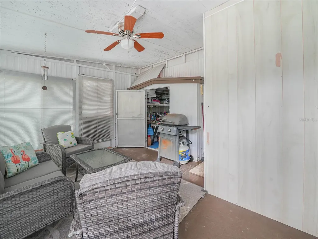 21 Saddlebag Trail S Lake Wales FL 33898