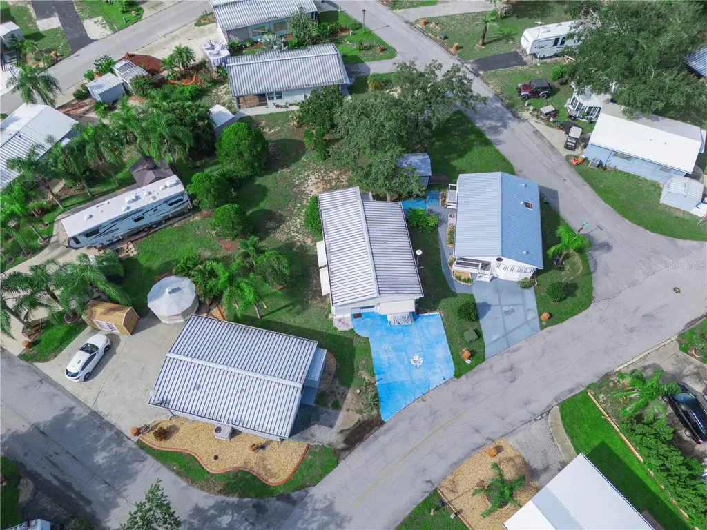 21 Saddlebag Trail S Lake Wales FL 33898