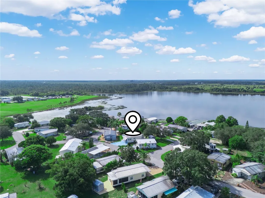 21 Saddlebag Trail S Lake Wales FL 33898