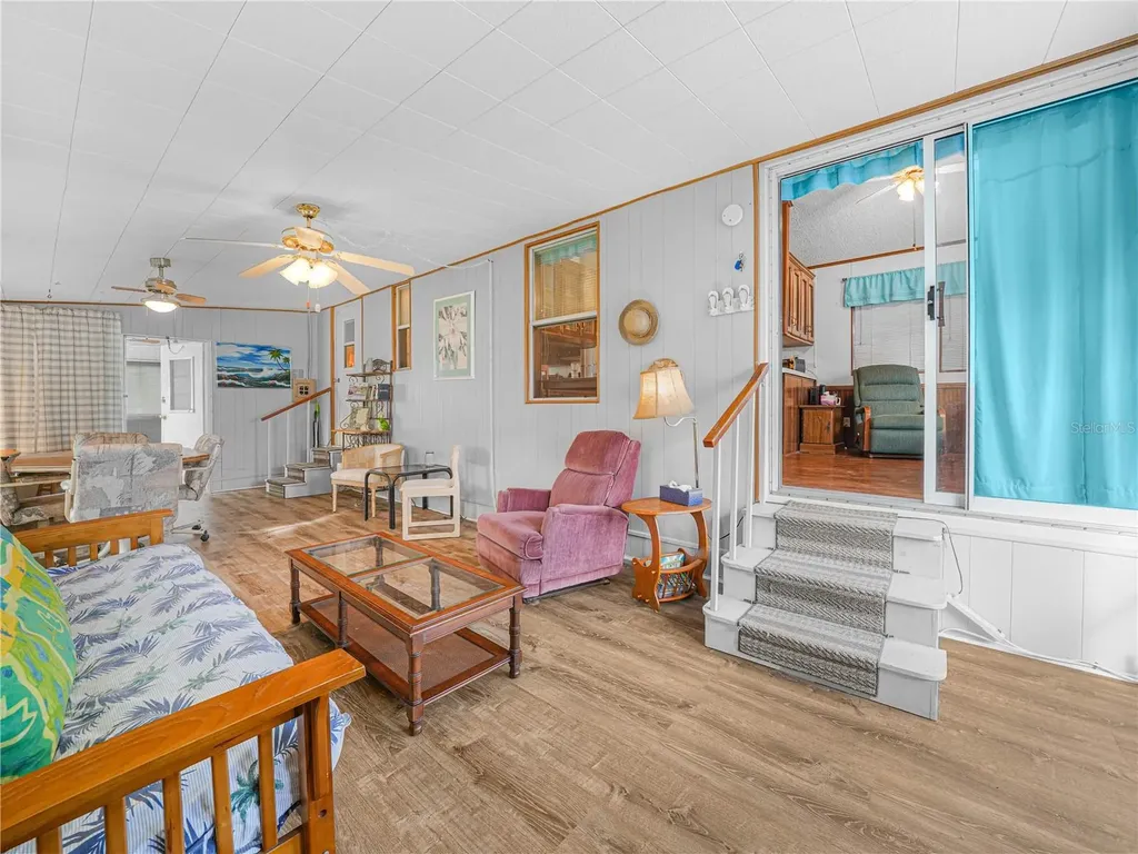 21 Saddlebag Trail S Lake Wales FL 33898