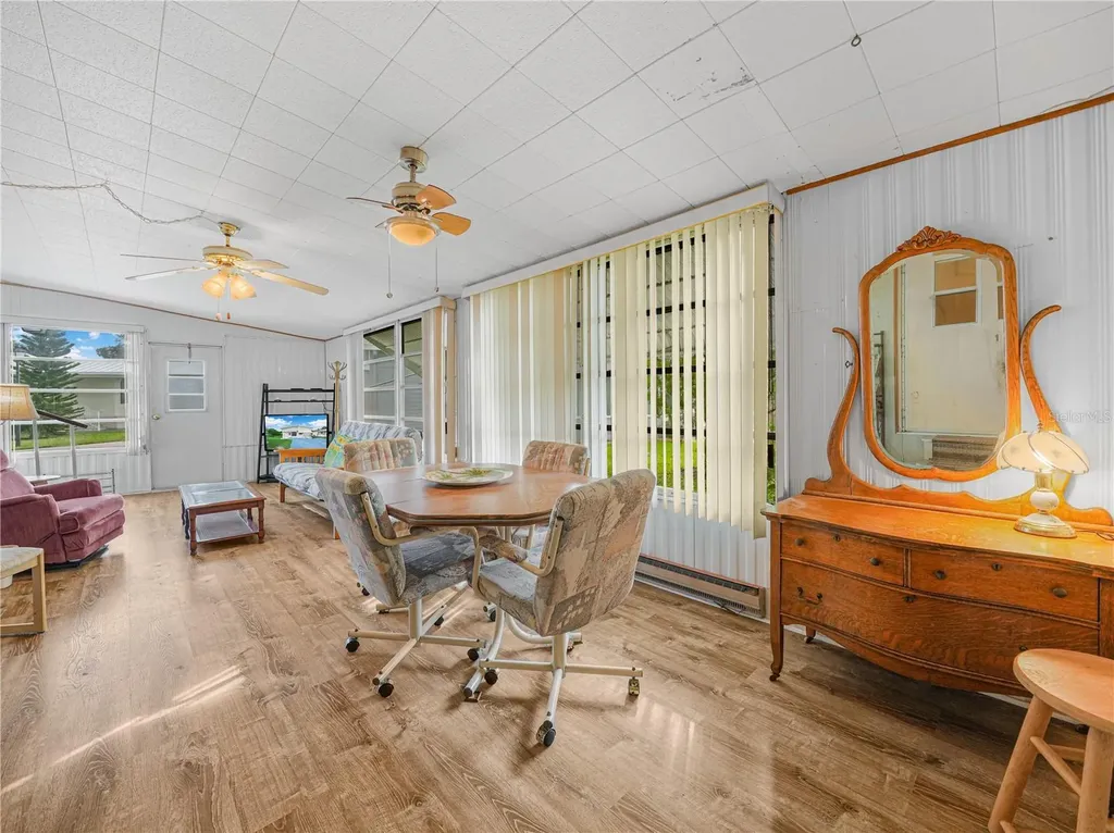 21 Saddlebag Trail S Lake Wales FL 33898