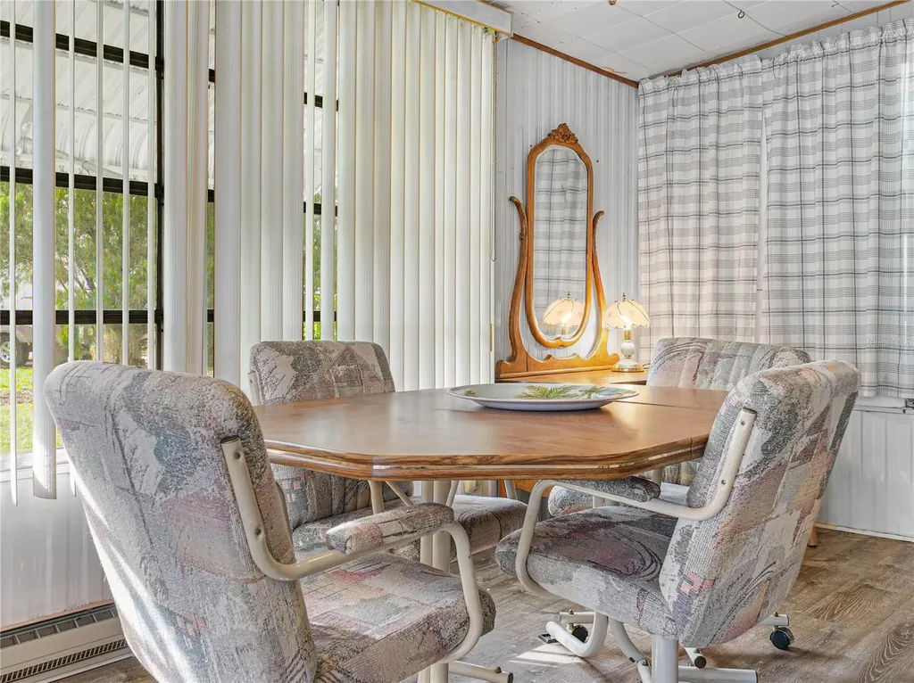 21 Saddlebag Trail S Lake Wales FL 33898