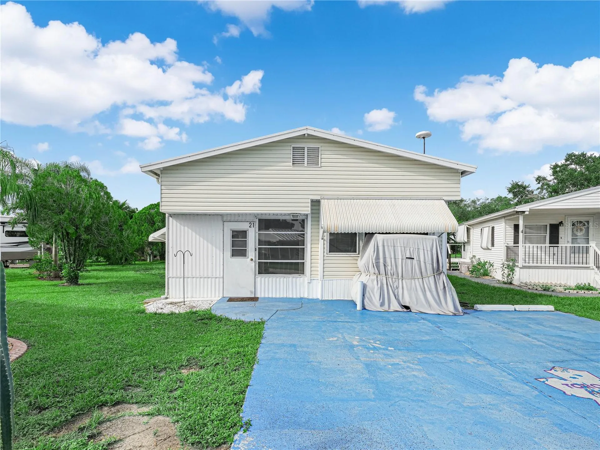 21 Saddlebag Trail S Lake Wales FL 33898