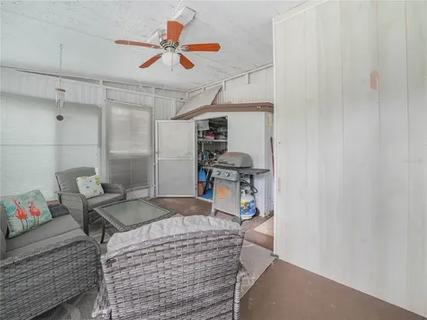 21 Saddlebag Trail S Lake Wales FL 33898