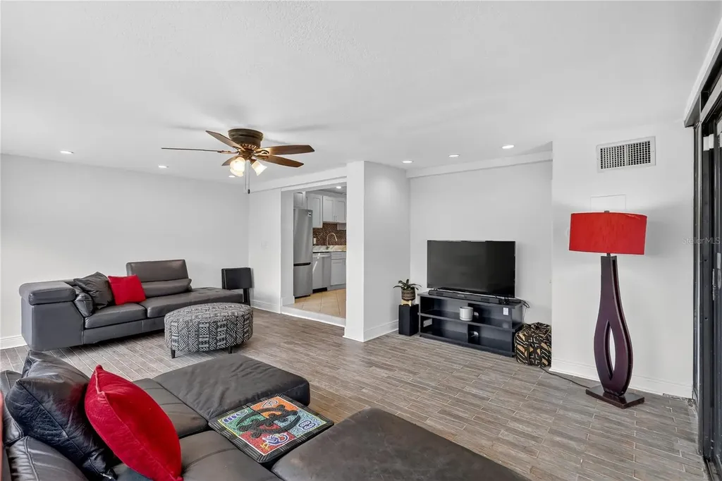 4201 Fogcutter Court Tampa FL 33615
