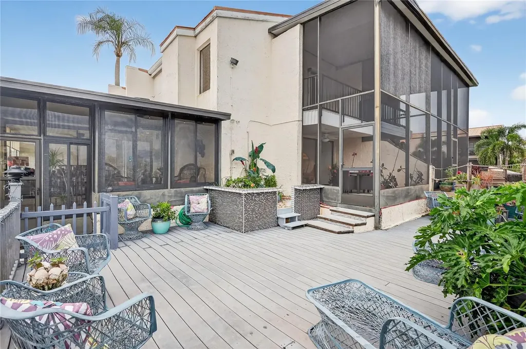 4201 Fogcutter Court Tampa FL 33615