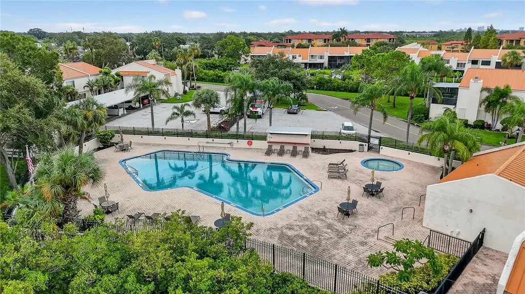 4201 Fogcutter Court Tampa FL 33615