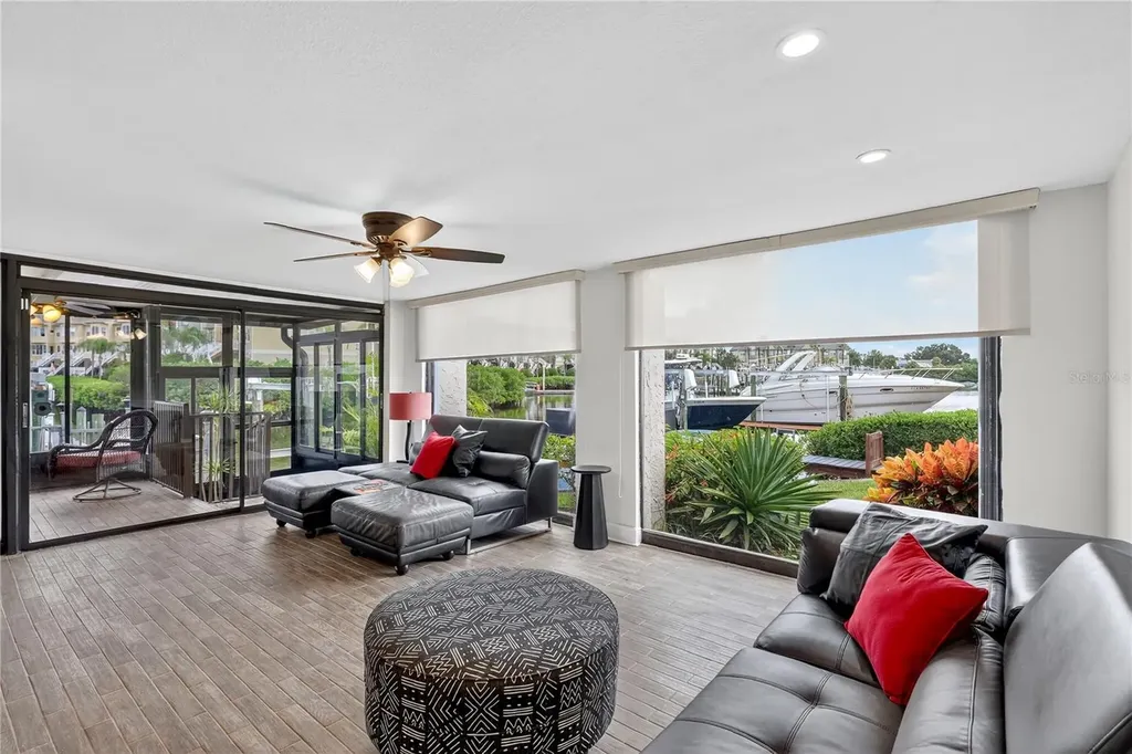 4201 Fogcutter Court Tampa FL 33615
