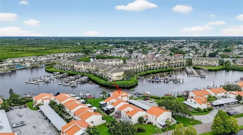 4201 Fogcutter Court Tampa FL 33615