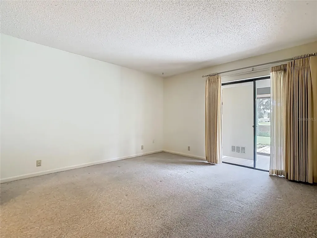 1012 Medinah Dr SE Winter Haven FL 33884