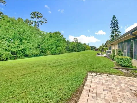 1012 Medinah Dr SE Winter Haven FL 33884