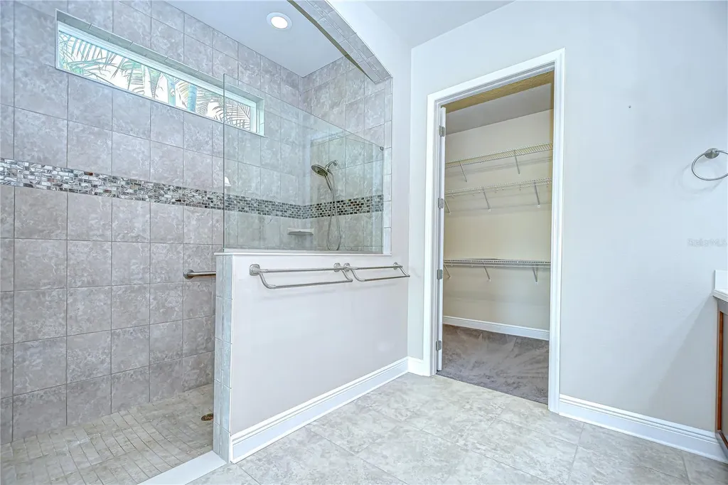 13937 Swallow Hill Drive Lithia FL 33547