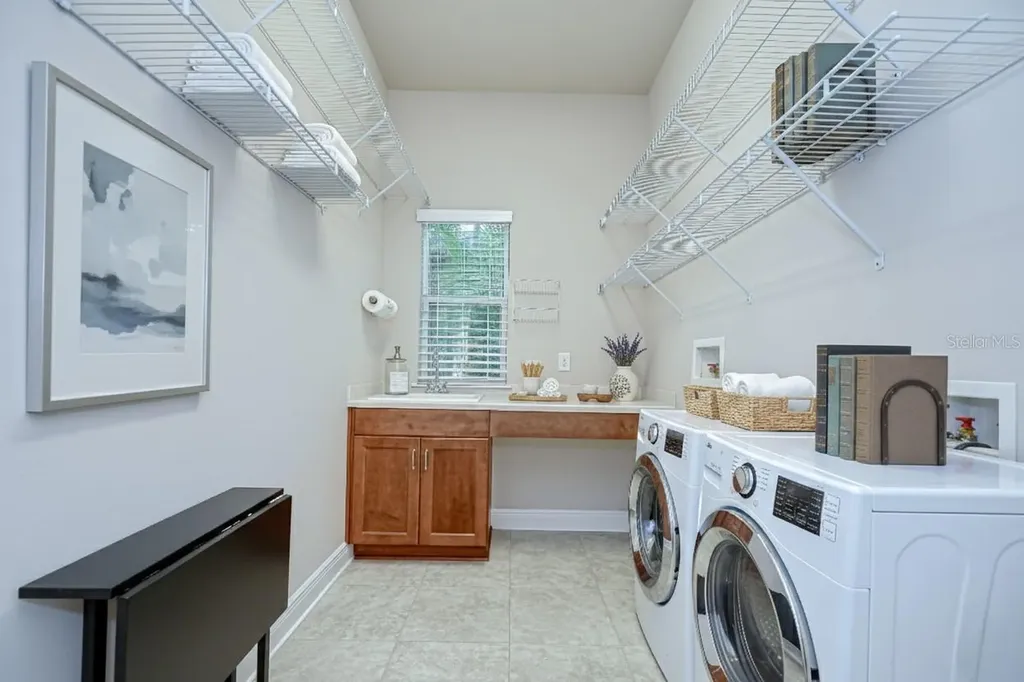 13937 Swallow Hill Drive Lithia FL 33547